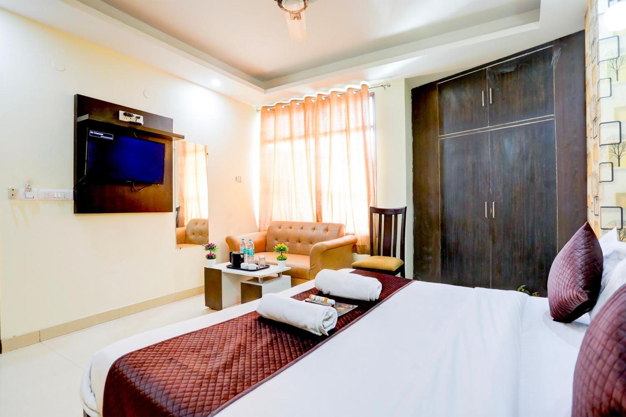 Global Stay Near Delhi Airport Нью-Делі Екстер'єр фото